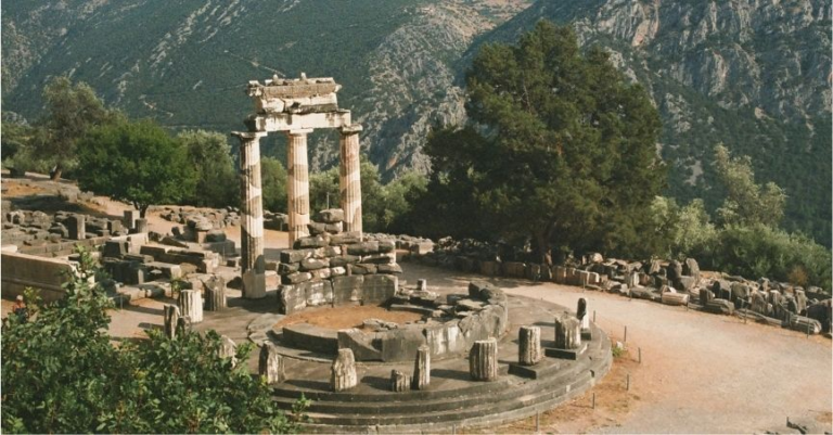 Delphi, Greece: Myths, Mountains & Ancient Echoes in 24 Hours