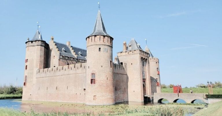 Day Trip by Bike: Amsterdam to Muiderslot Castle