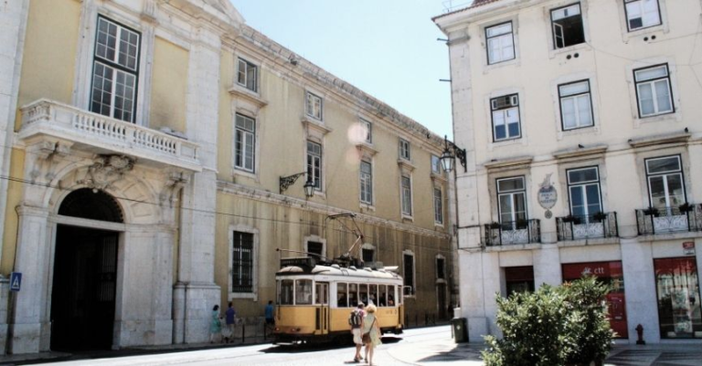 Lisbon Trams and Funiculars: A Guide to the Cityโs Iconic Rides