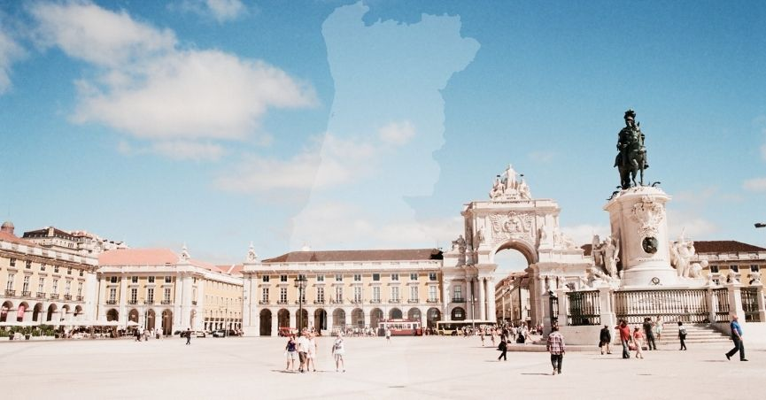Portugal Itinerary in 2 Weeks: Porto, Lisbon & the Algarve for First-Time Visitors